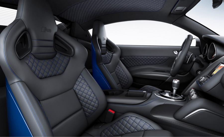 Интерьер Audi R8 LMX 2014 года  (фото 37 из 39)